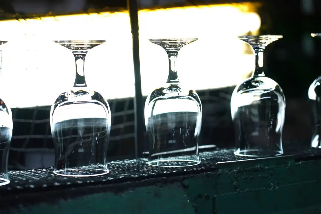 ガラス・器を追求する200年企業石塚硝子株式会社（愛知県岩倉市）