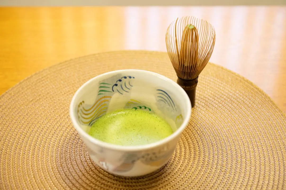 抹茶と茶道の歴史を知ろう〜テーブル茶道で和文化に親しむ〜（1時間目）